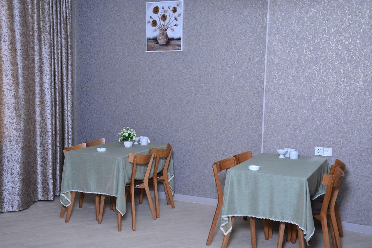Global Hotel Baku Ngoại thất bức ảnh